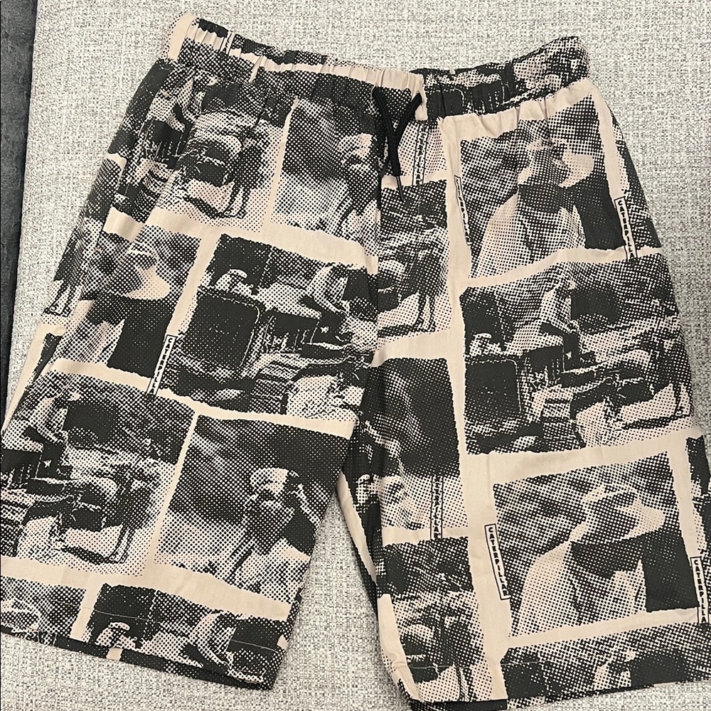 Caterpillar Black and Tan Men Swim Board Shorts